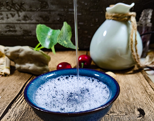 古人上戰(zhàn)場(chǎng)前還要溫酒喝，為何現(xiàn)代人卻很少溫酒喝？